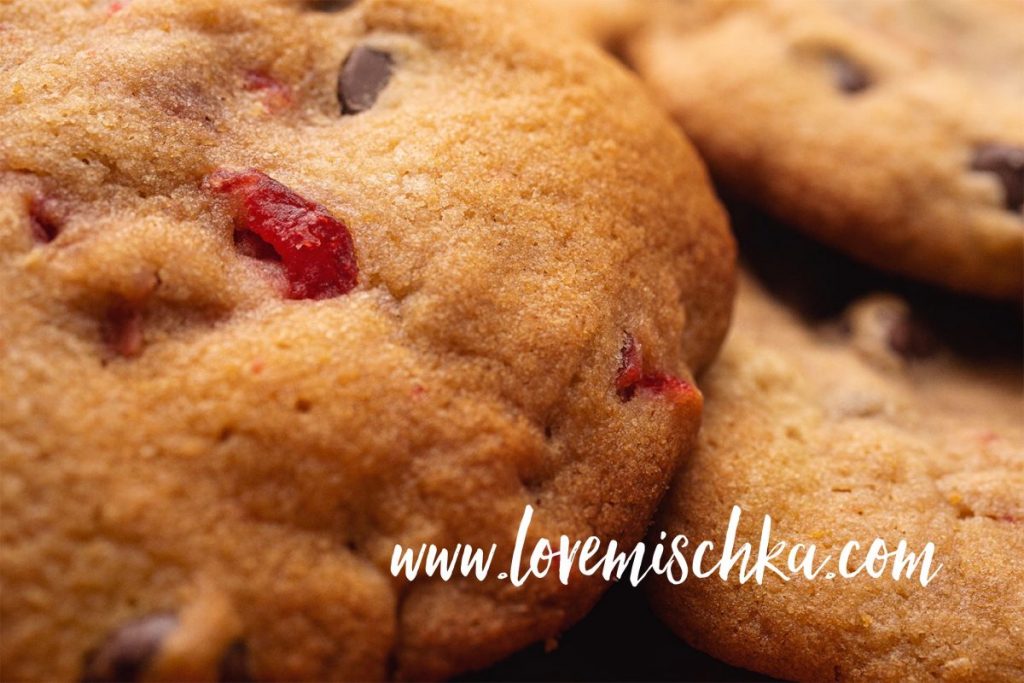 Easy, Delicious, Soft Cherry Chocolate Chip Cookies | lovemischka.com