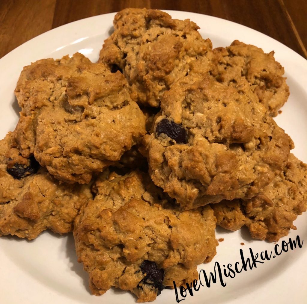 Peanut Butter Protein Bites with Blueberries