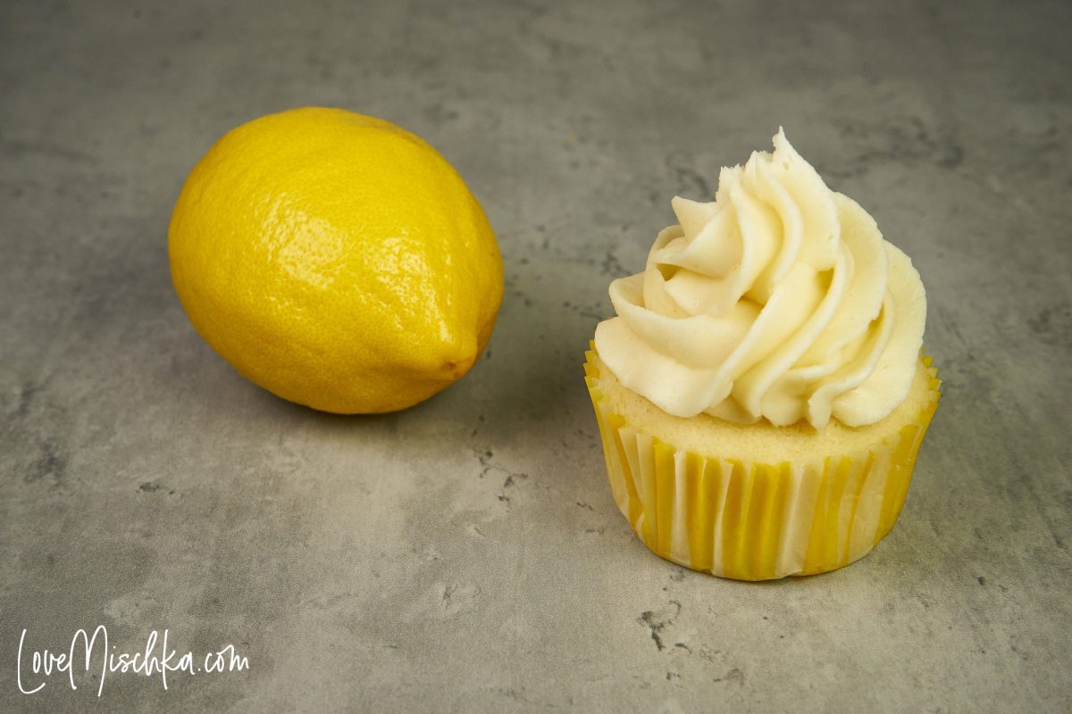 Homemade Lemon Cupcakes with Buttercream
