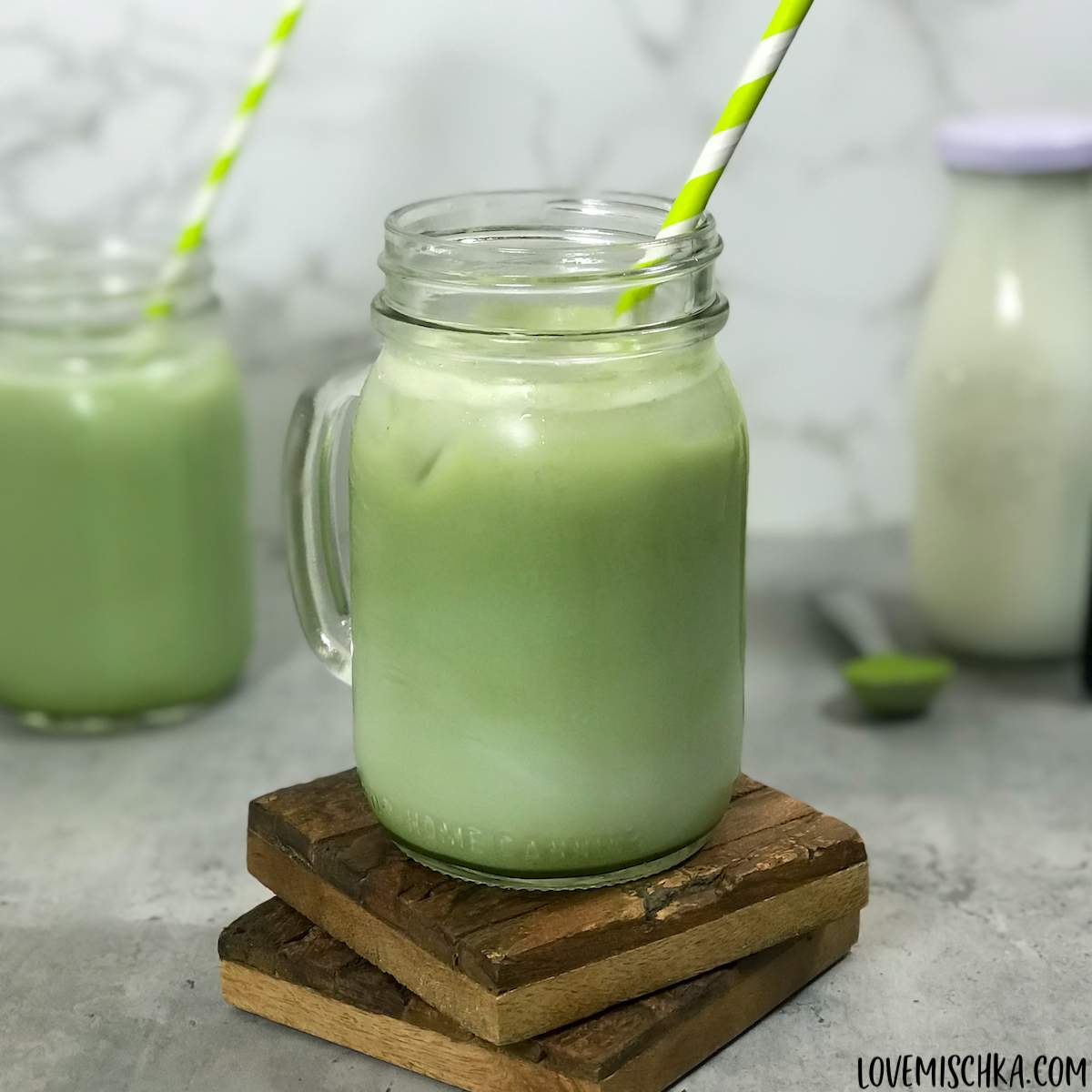 5-Minute Iced Green Tea Matcha Latte - Jar Of Lemons