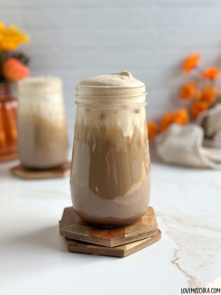 Iced Chai Latte with Pumpkin Cold Foam Recipe Love Mischka